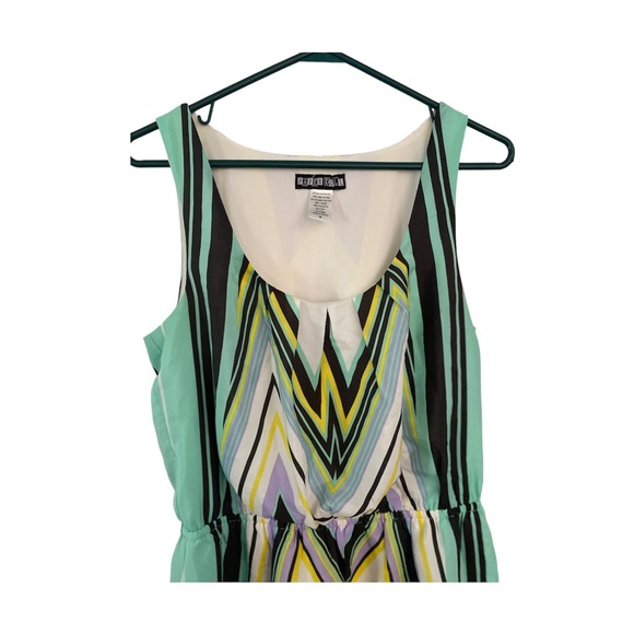 Chevron Dress- Paper Dolls - Picture 2 of 2